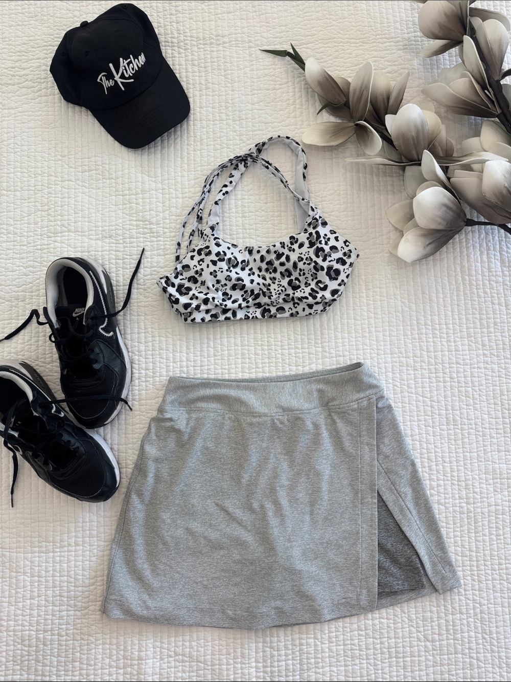 Black & White Leopard Print Sports Bra Top Size XS